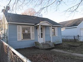 1st image of 919 W Barney Ave