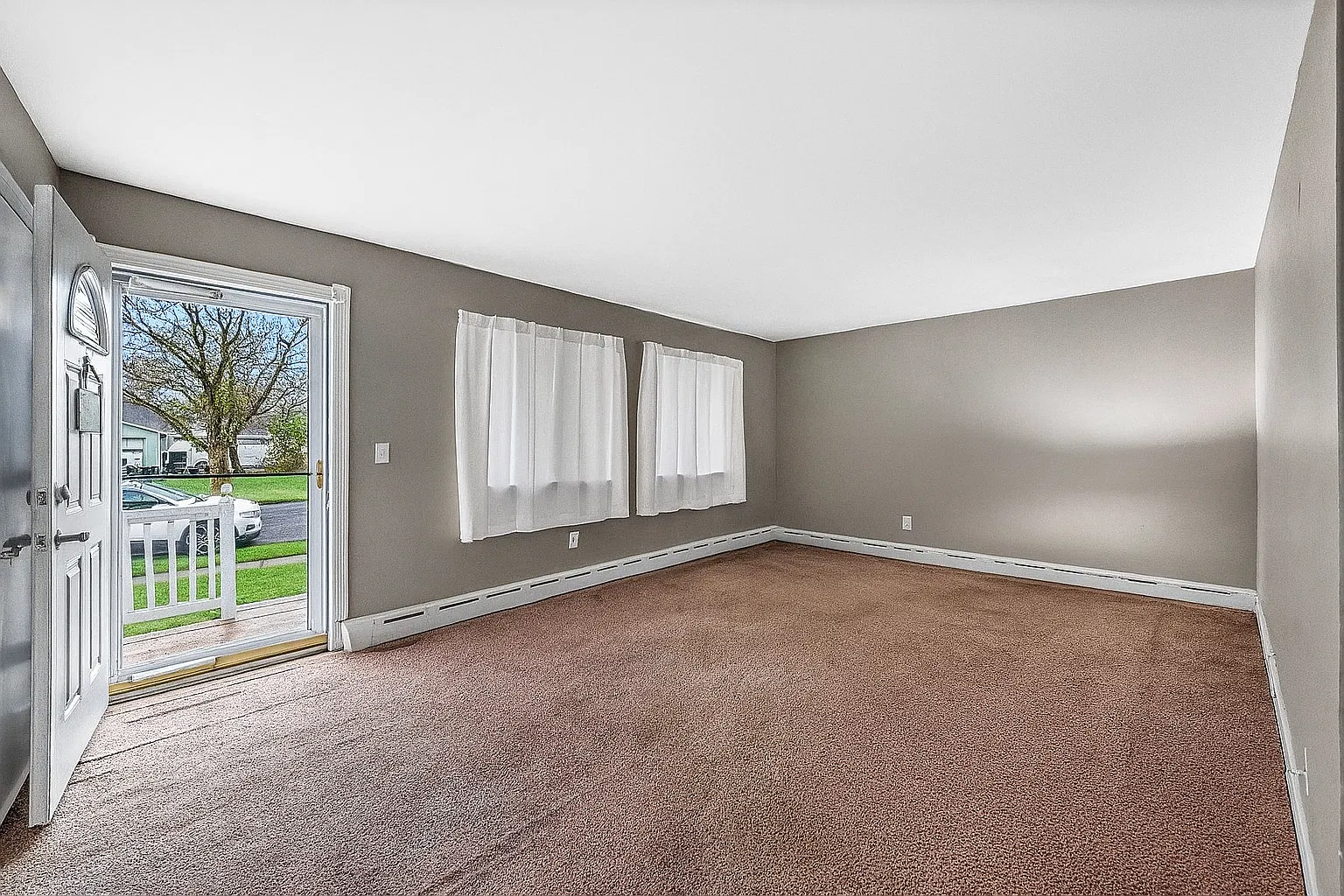 3 bed, 1500 sqft, $2,800 — Photo 1
