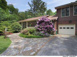 109 Sugar Hollow View Dr, Fairview, NC 28730