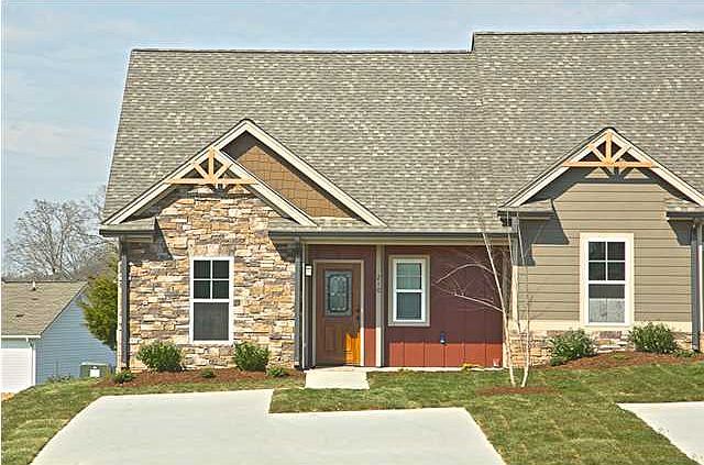 1st image of 7 Bellingham Dr Unit A