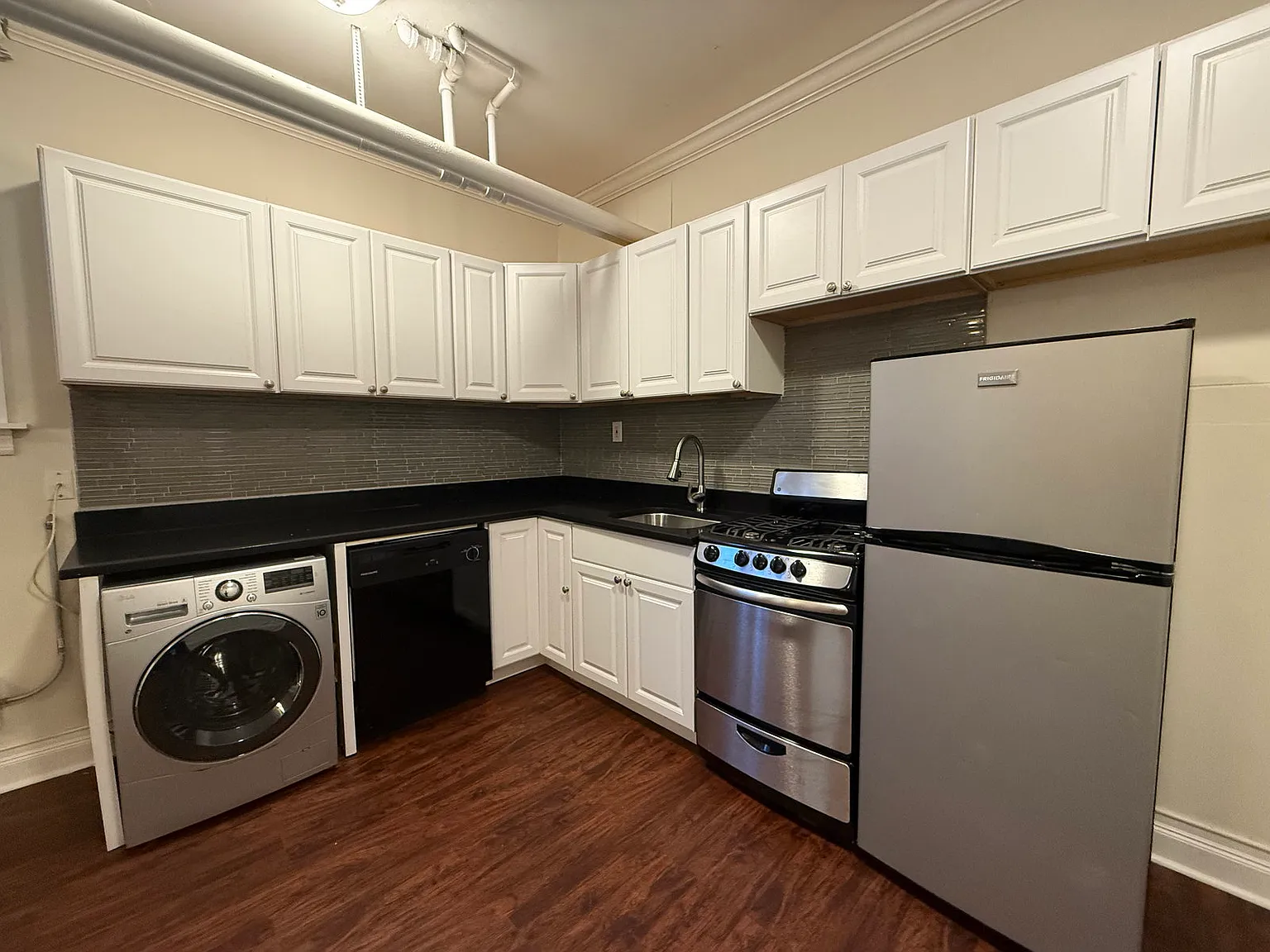 Studio, 1.0 bath, $1,675 — Photo 2