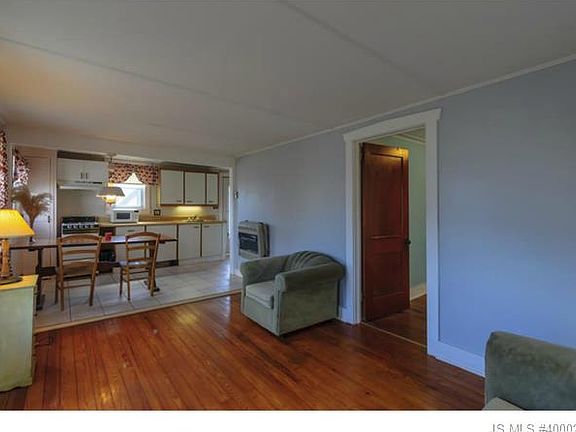 3rd image of 112 N 16th St