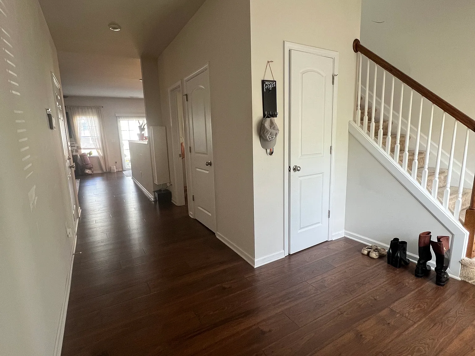 3 bed, 2.5 bath, 1600 sqft, $1,950 — Photo 3