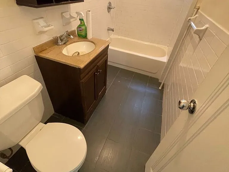 Sevilla Grande - Renovated Units at Journal Square Path — Photo 12