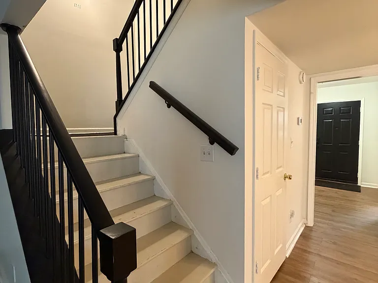 874 Baltimore Pl SW — Photo 10