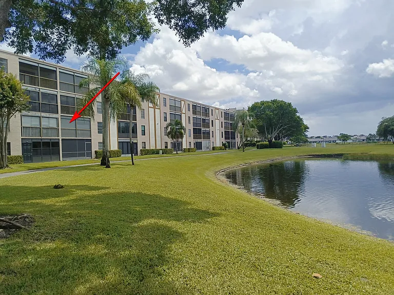 7280 Amberly Ln #207 — Photo 3