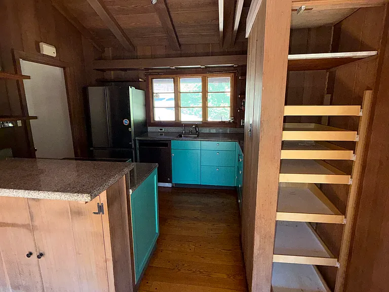 Pantry close to kitchen