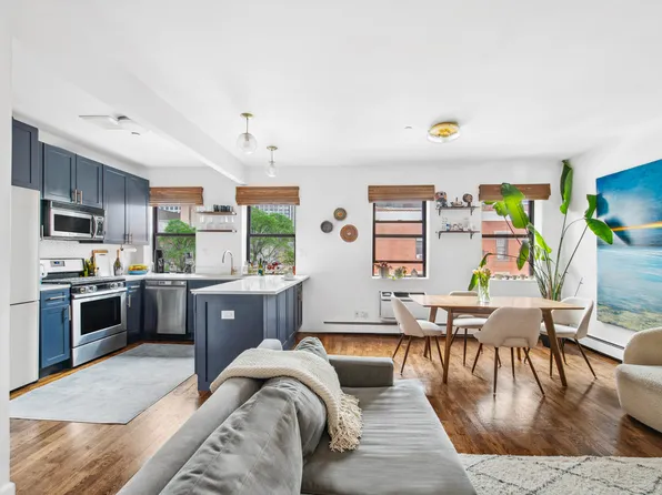 84 Green Street image 1 of 9