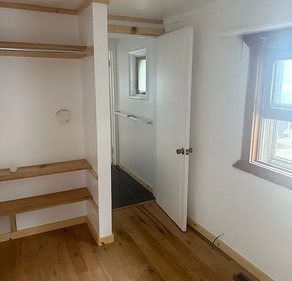 407 S 10th Ave — Photo 3
