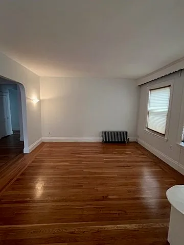 1 bed, 1.0 bath, 1800 sqft, $1,200 — Photo 4