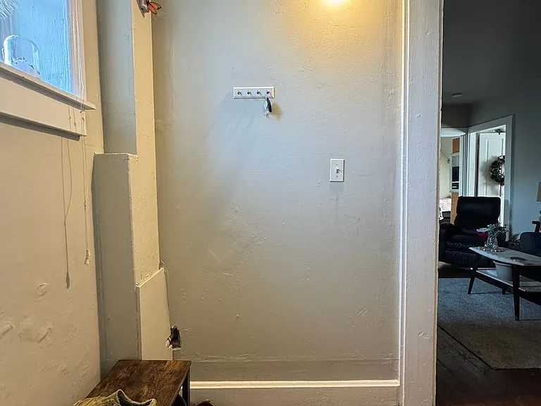 2441 Ohio Ave — Photo 4
