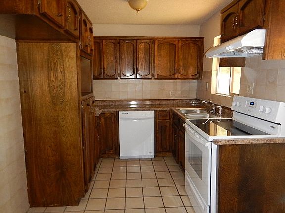 4th image of 1145 W Kofa Ct