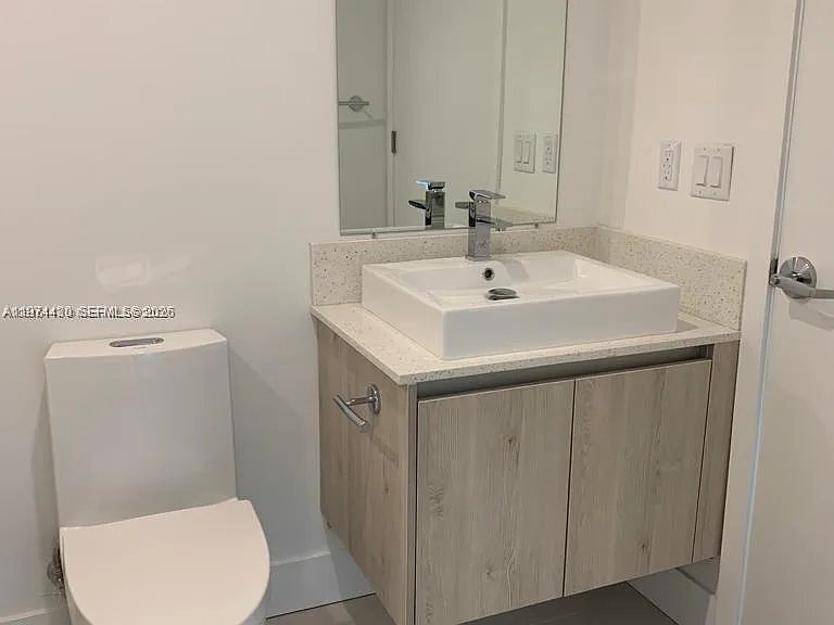 13800 Highland Dr #403 — Photo 6