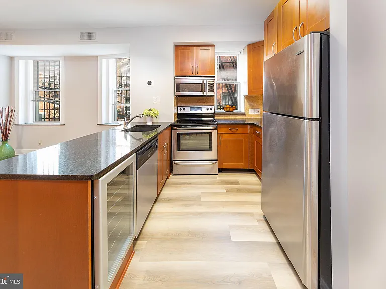 1706 U St NW #104 — Photo 12