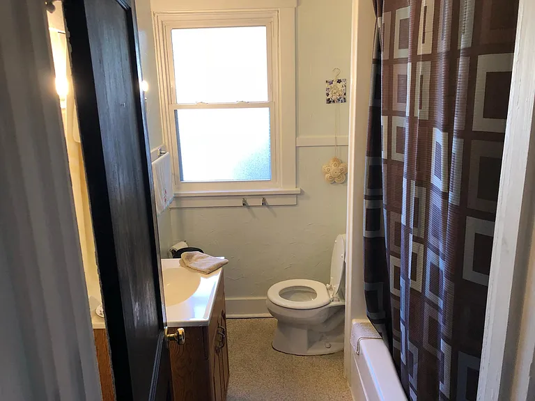 7908 Westmoreland Ave #2 — Photo 10