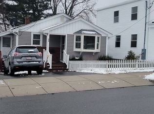 390 Mountain Ave, Revere, MA 02151
