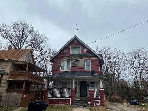 2nd image of 485 E 106th St