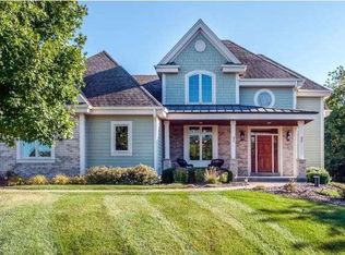 7819 Cedar Creek Rd, Cedarburg, WI 53012
