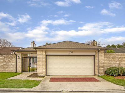 1727 Linfield Way, Houston, TX, 77058