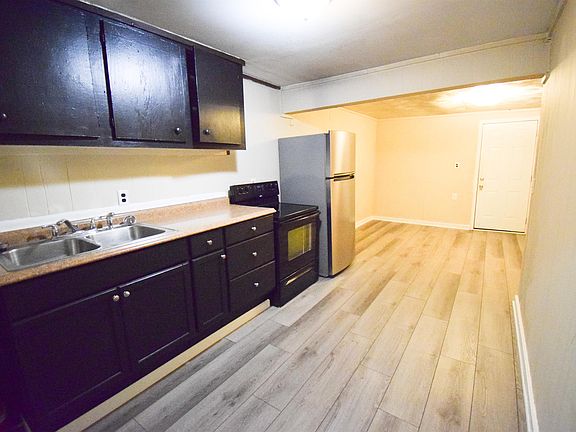 2nd image of 3310 Ottawa Ave APT B