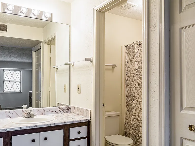 Windsor - Bathroom Windsor - Bathroom