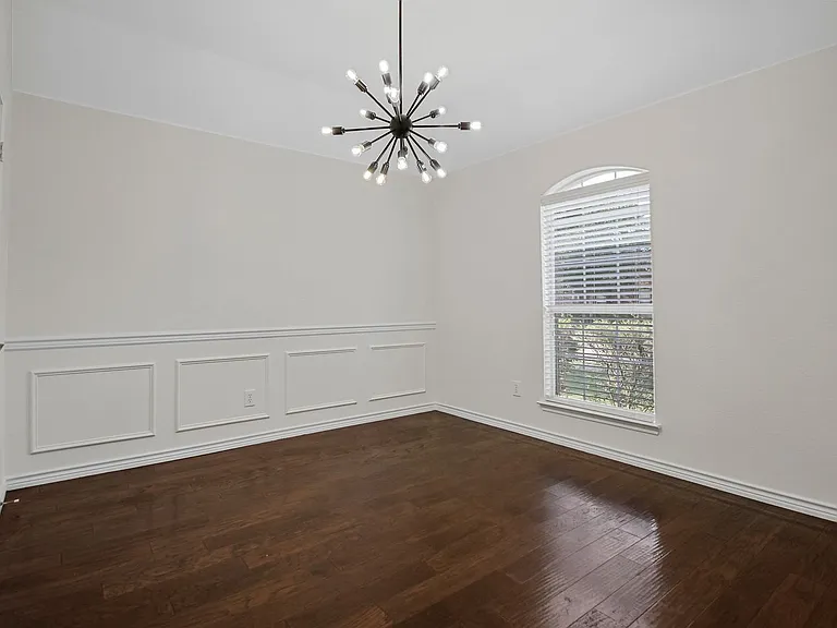 13463 Four Willows Dr — Photo 2