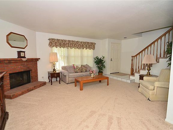 5th image of 924 S Glendora Ave