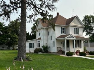 125 W Barber Ave, Livingston, WI 53554
