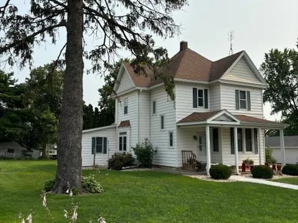 125 W Barber Ave, Livingston, WI 53554
