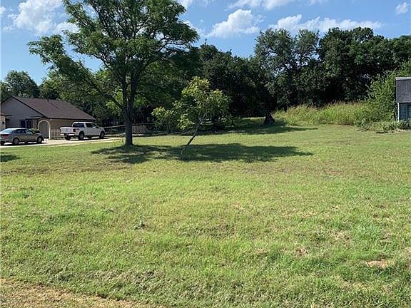 3rd image of 11513 Hunting Creek Ln