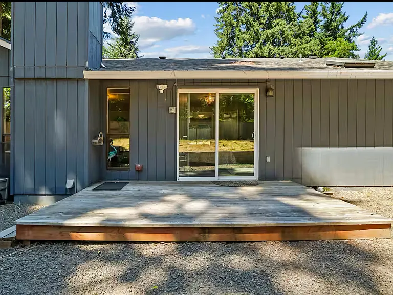 8232 SW Tygh Loop — Photo 14