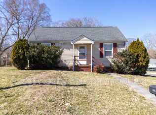 3401 Feathers St, Knoxville, TN 37920
