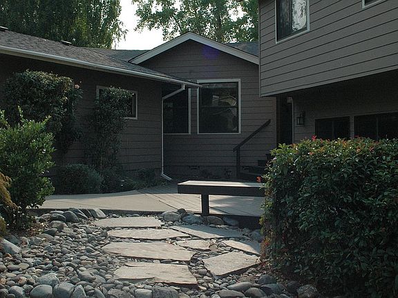 path between neighbor