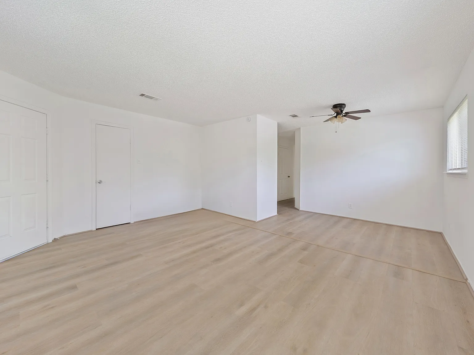 700 Lyle West Avenue - C — Photo 4