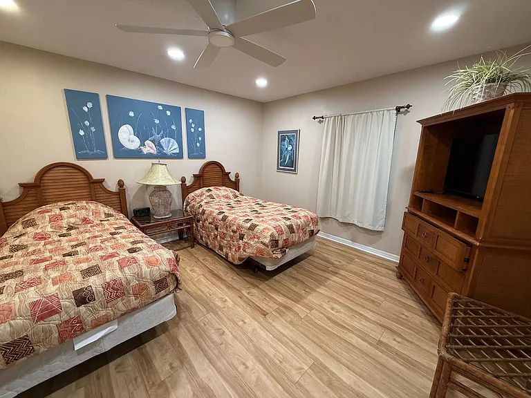 1477 Park Beach Cir #31 — Photo 11