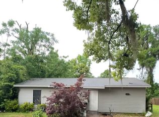 961 NE Annie Mattox St, Lake City, FL 32055