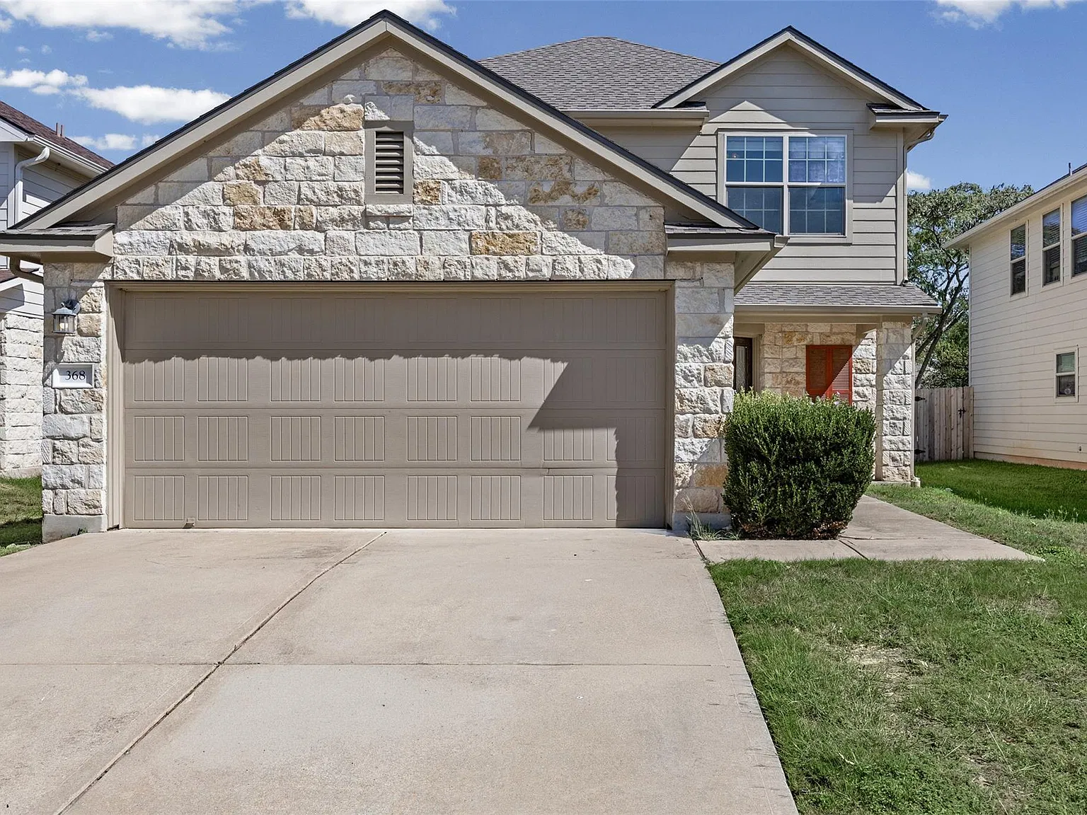 3 bed, 2.5 bath, 1707 sqft, $1,950 — Photo 1