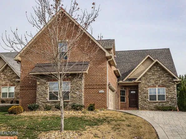 1564 Tsuga Dr, Alcoa, TN 37701