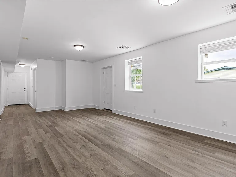 200 S Aster Ave #3 — Photo 6