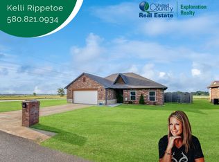 632 E Grand Ave, Sayre, OK 73662