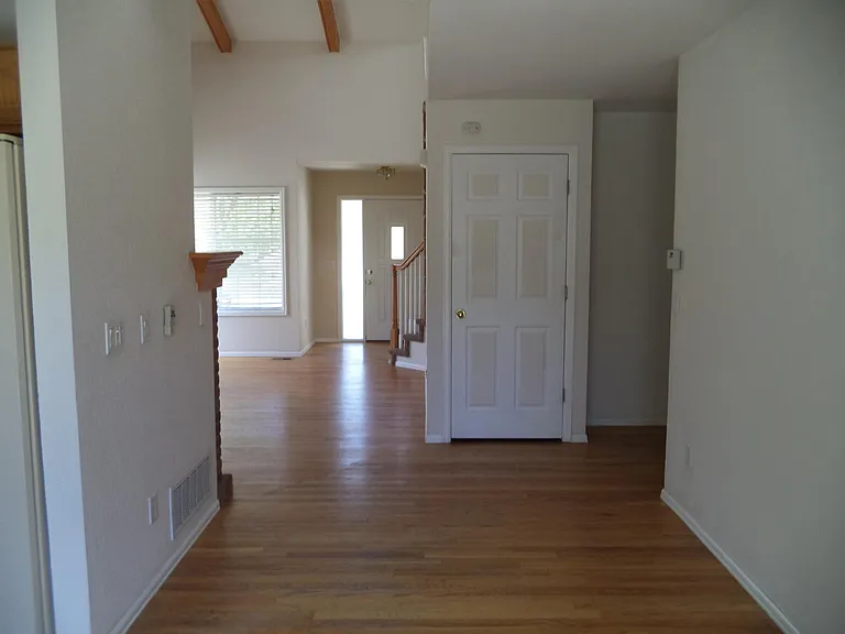 8936 Copeland St — Photo 3
