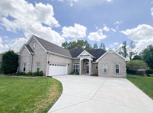 958 Willow Cir, Clarksville, TN 37043