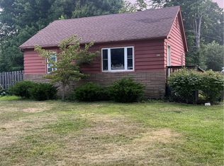 1392 Bennett Rd, Madison, OH 44057