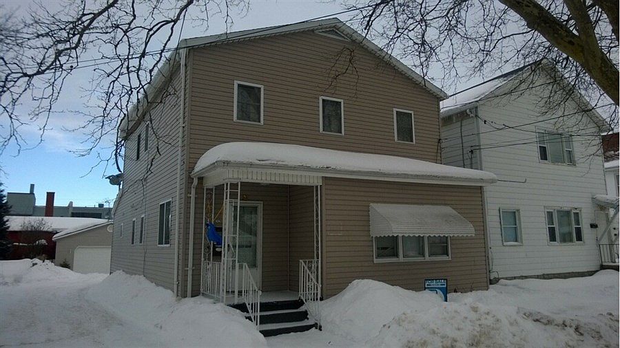 2nd image of 626 W 16th St