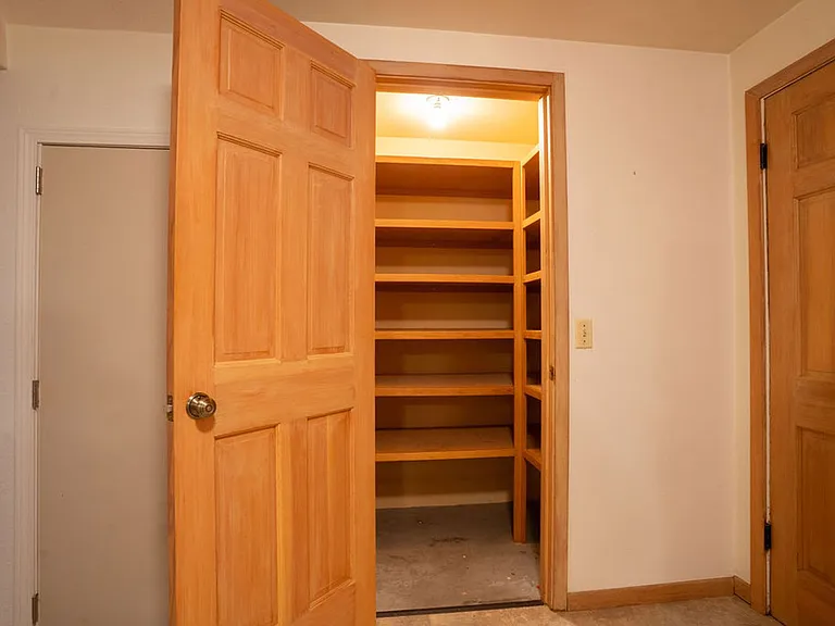 610 N Aurora Ave — Photo 17