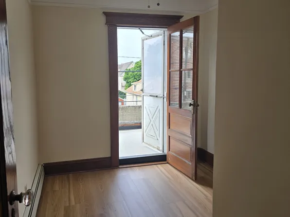 209 Columbus Place image 2 of 14