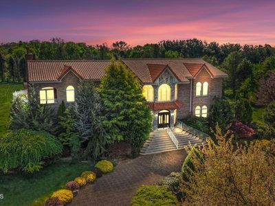 8 Tiberon Drive, Holmdel, NJ, 07733