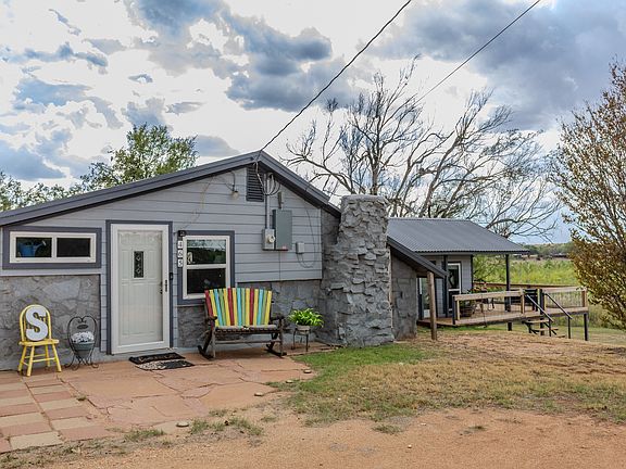 3rd image of 465 County Road 252