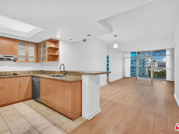 13700 Marina Pointe Dr, Marina Del Rey, CA