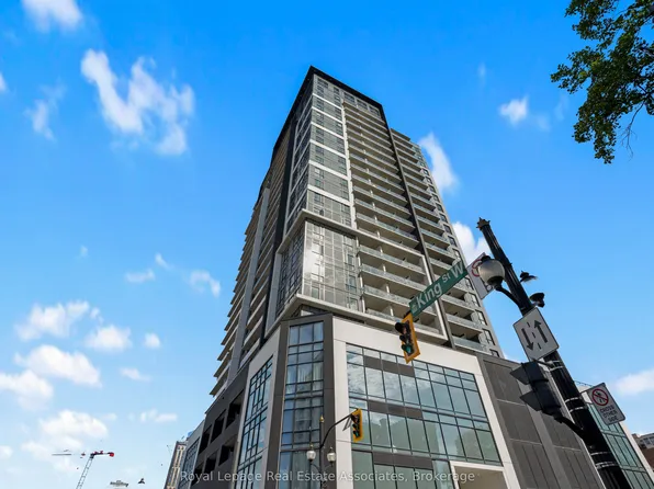 15 Queen St S, Hamilton, ON